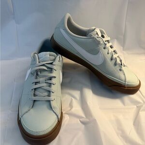 Nike Gray green Sneakers with Brown Sole